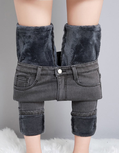 Load image into Gallery viewer, Fleece Lined Jeans
