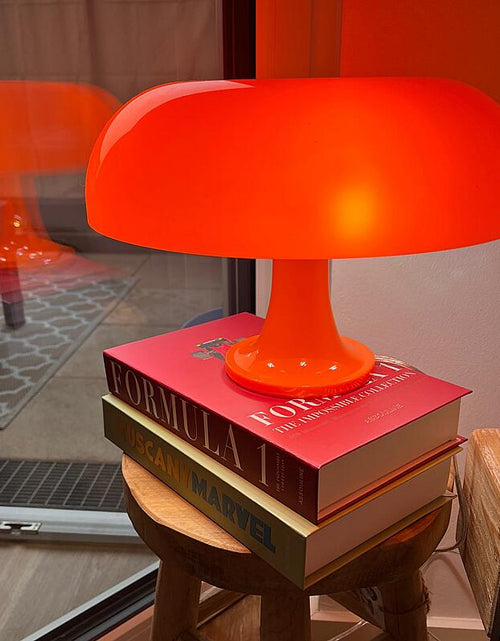 Load image into Gallery viewer, Retro Mushroom Table Lamp
