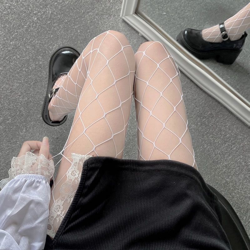 Tights in Fishnet Design