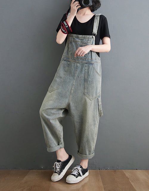 Load image into Gallery viewer, Washed Pockets Denim Jumpsuits
