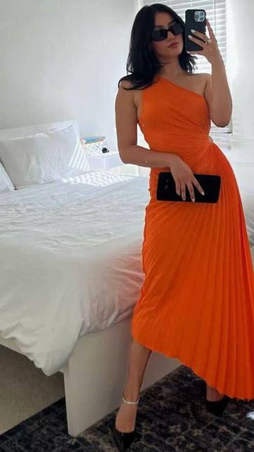 Load image into Gallery viewer, One Shoulder Pleated Maxi Dress
