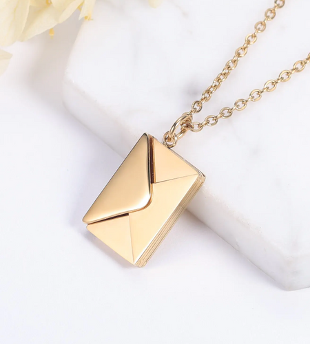 Stunning Envelope Necklace