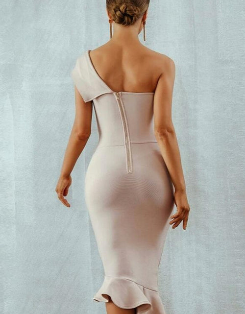 Load image into Gallery viewer, Midnight In London Off Shoulder Bodycon Dress
