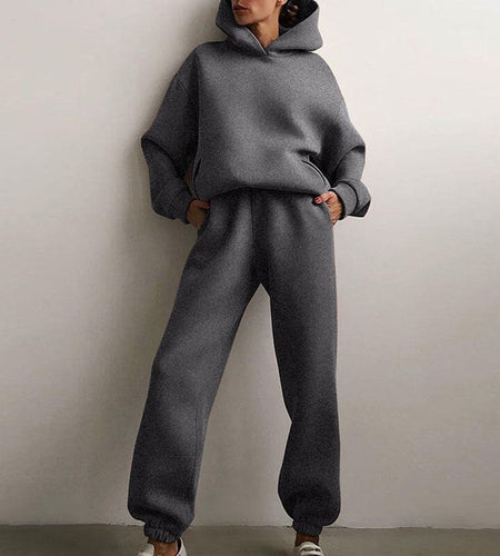 Essential Winter Hoodie Sweat Set