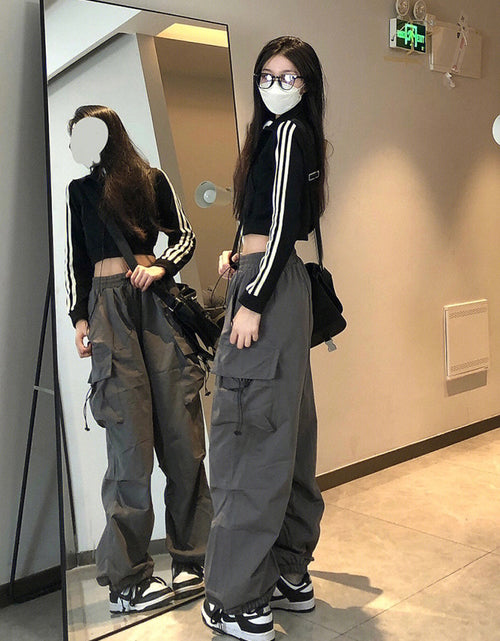 Load image into Gallery viewer, Techwear Cargo Trousers
