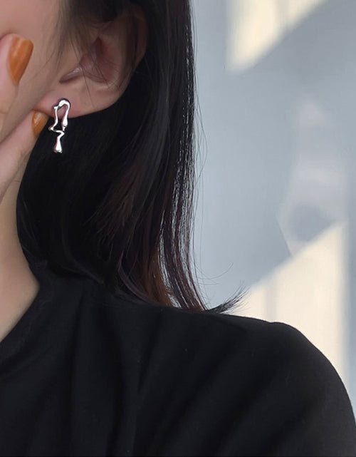 Load image into Gallery viewer, Asymmetrical Liquid Metal Drop Earrings
