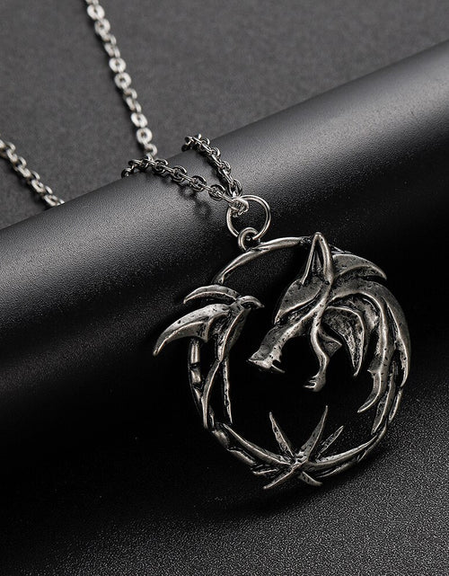 Load image into Gallery viewer, Wild Hunt Round Necklace
