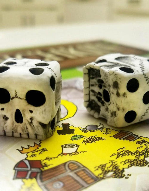 Load image into Gallery viewer, 1Pcs 6-Sided Skull Dice
