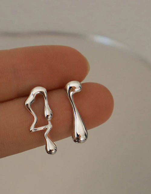 Load image into Gallery viewer, Asymmetrical Liquid Metal Drop Earrings
