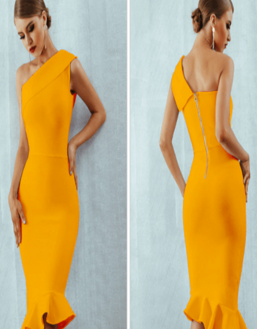 Load image into Gallery viewer, Midnight In London Off Shoulder Bodycon Dress
