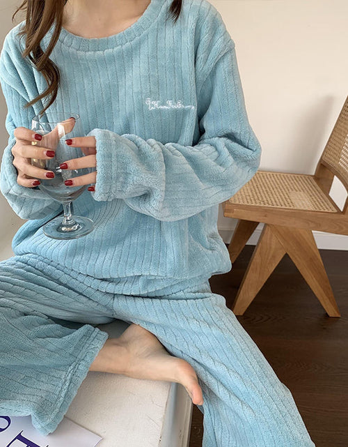 Load image into Gallery viewer, Winter Soft Velvet Pajamas Set
