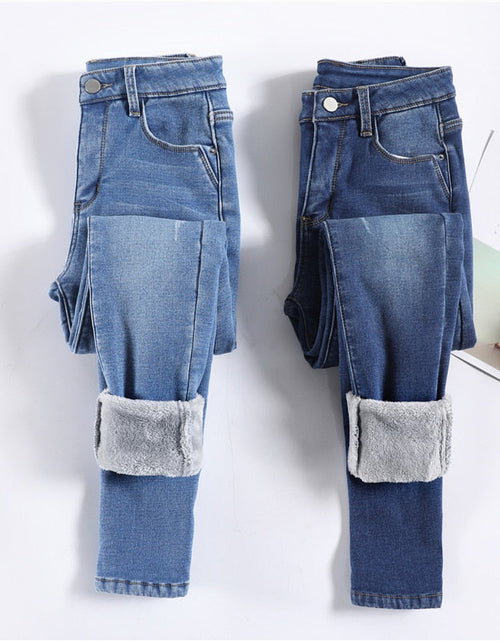 Load image into Gallery viewer, Fleece Lined Jeans
