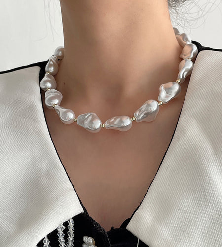 Baroque Pearl Buckle Necklace