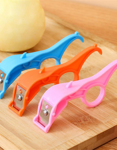 Load image into Gallery viewer, Multifunction 3 In 1 Fruit Peeler
