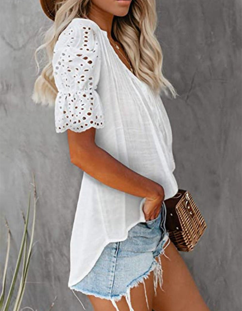 Load image into Gallery viewer, Shirt with Lace and V-neck Emily
