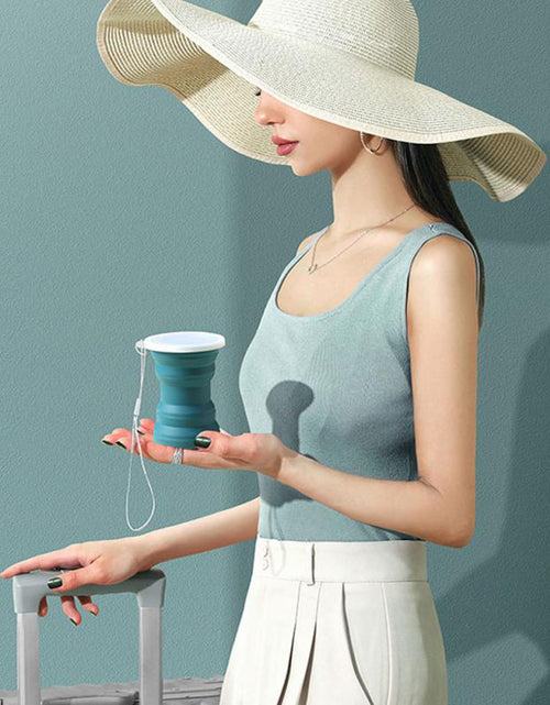 Load image into Gallery viewer, Portable Silicone Retractable Cup With Lid
